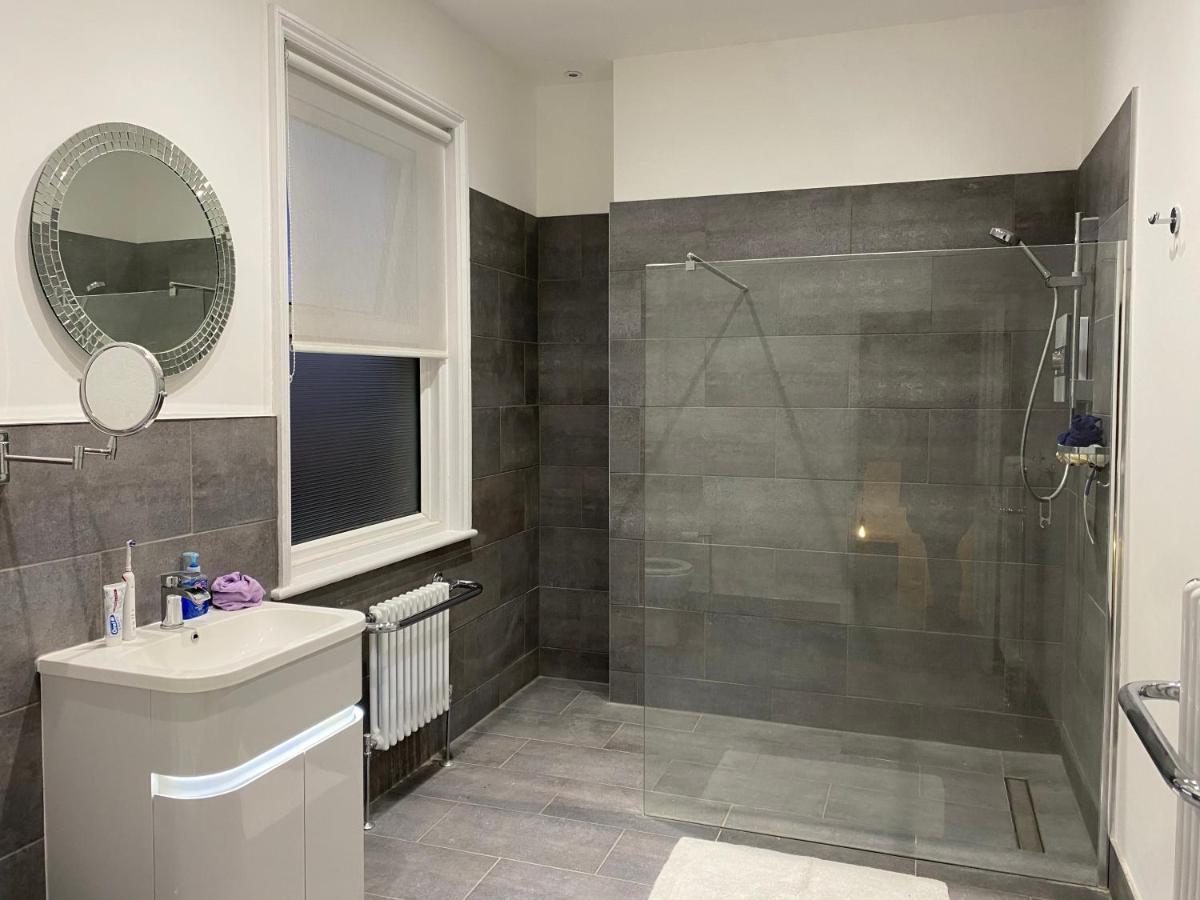 Westgate Two-Bedroom Homestay Suite 外观 照片